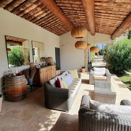 Les Terrasses - *